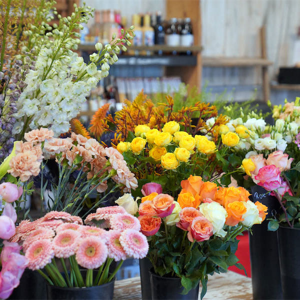 Ausschnitt verschiedene Blumensträuße